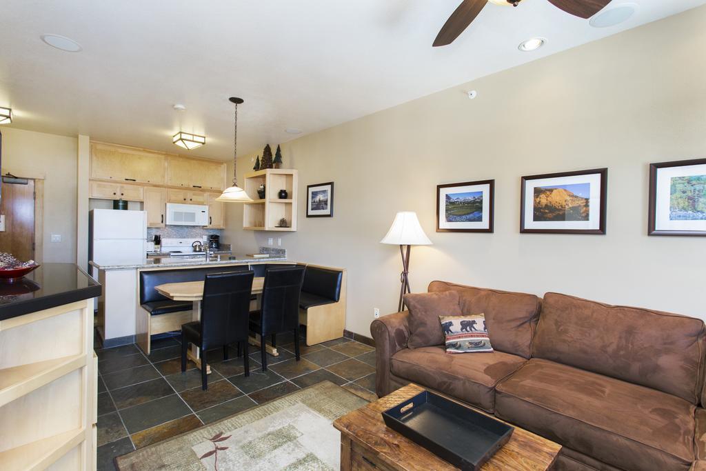 Sunstone Lodge By 101 Great Escapes Mammoth Lakes Szoba fotó